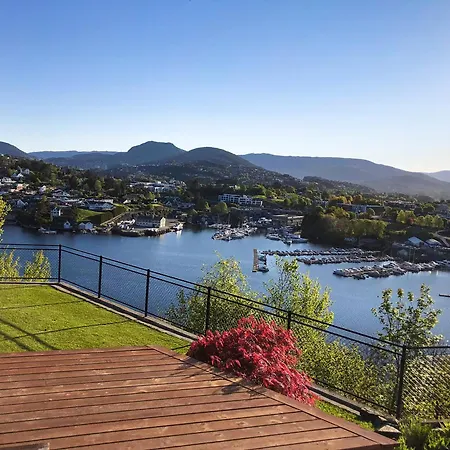 ロッジ Hammarslandbakken